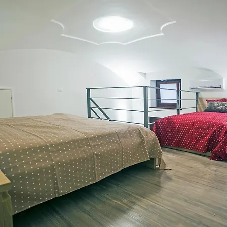 Sirene Holiday Couette-café Gaète